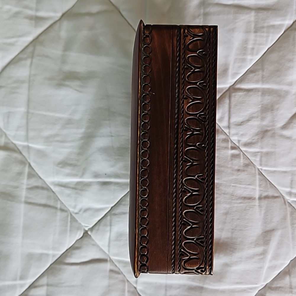 Mothers day trinket box - Picture 2 of 3